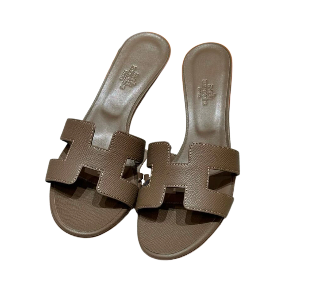 Hermès Oasis Sandal Étoupe