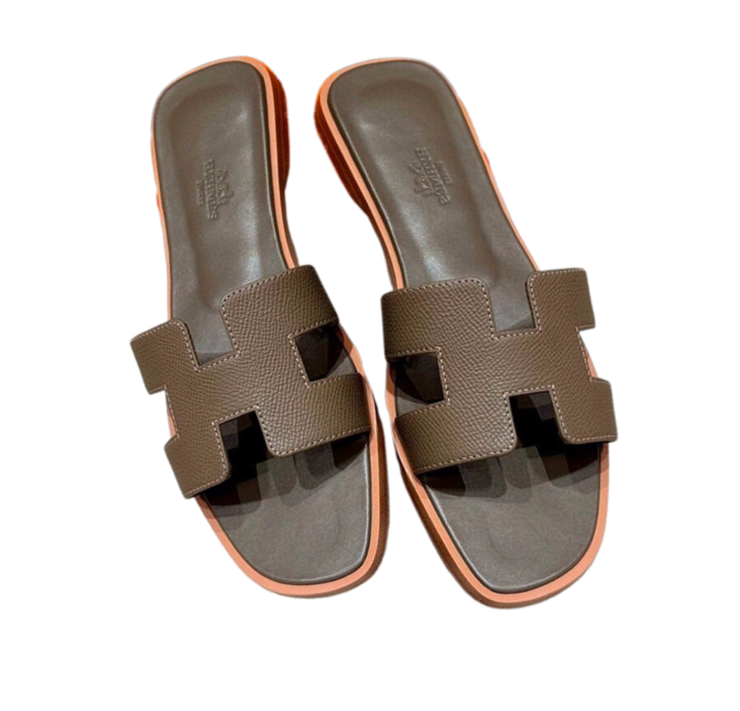 Hermès Oran sandal Étoupe