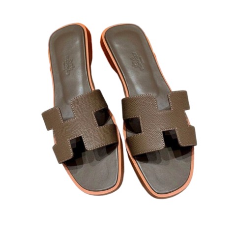 Hermès Oran sandal Étoupe