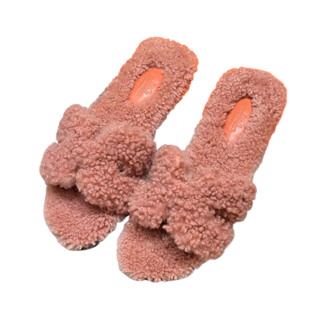 Hermès Oran sandal Pink Fur